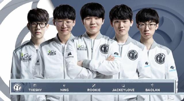 在教练团队 在教练团队